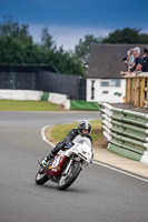 Vintage-motorcycle-club;eventdigitalimages;mallory-park;mallory-park-trackday-photographs;no-limits-trackdays;peter-wileman-photography;trackday-digital-images;trackday-photos;vmcc-festival-1000-bikes-photographs